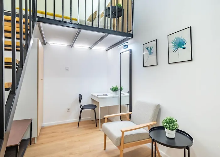 Very - Modern - Easy Airport Bus Apartament